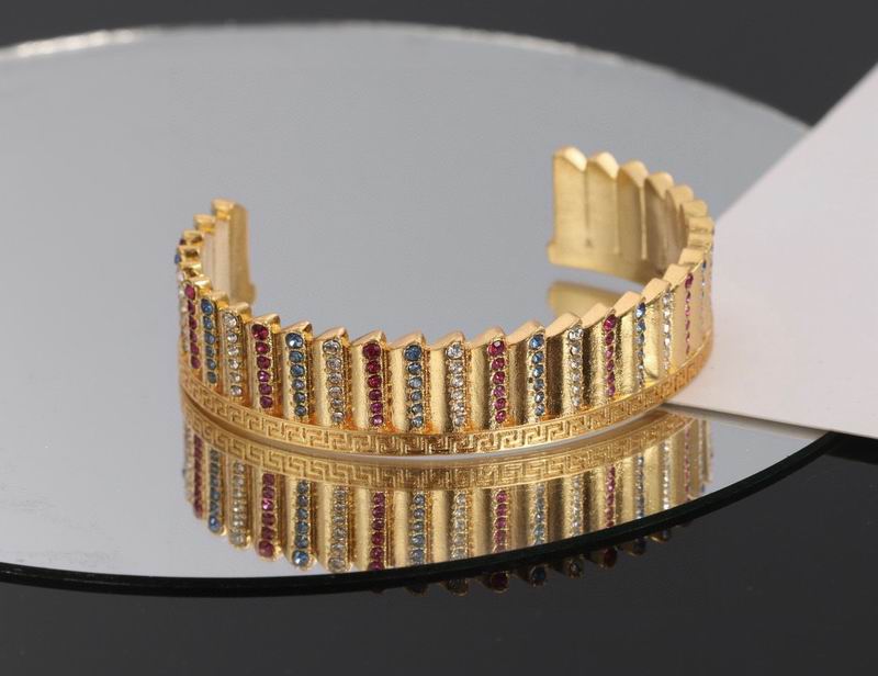 Versace Bracelet 06yxs05